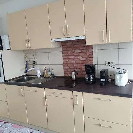 Sunrise Apartment *